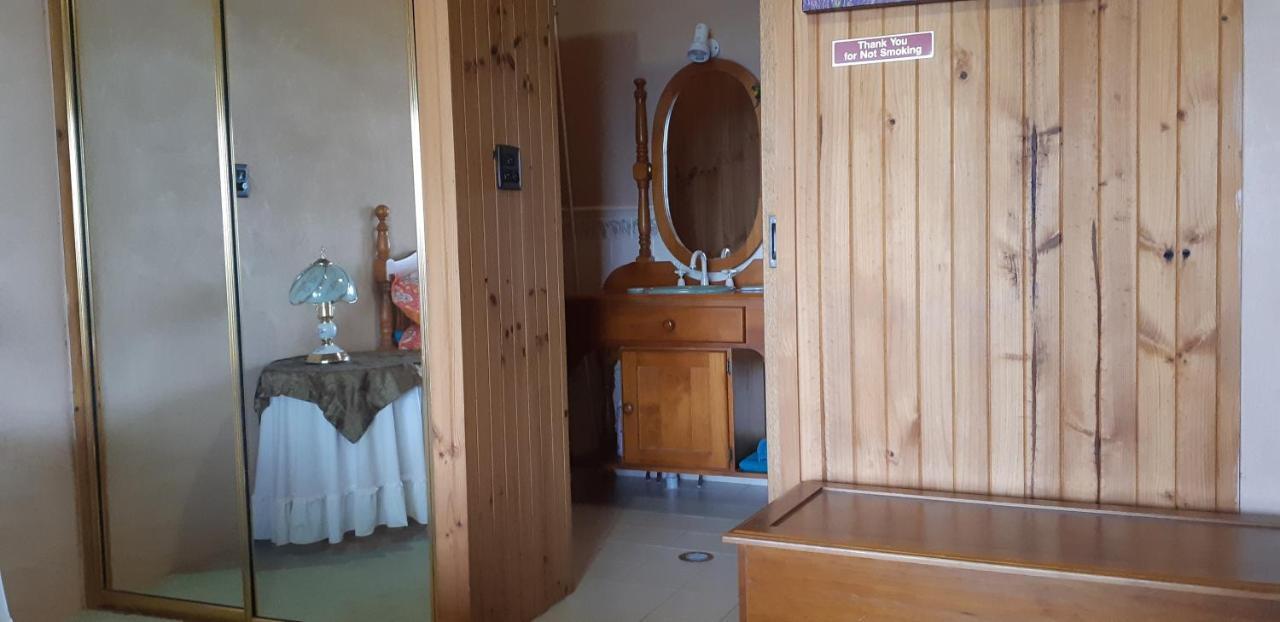 Mapleton Peaceful Provence Bnb Esterno foto